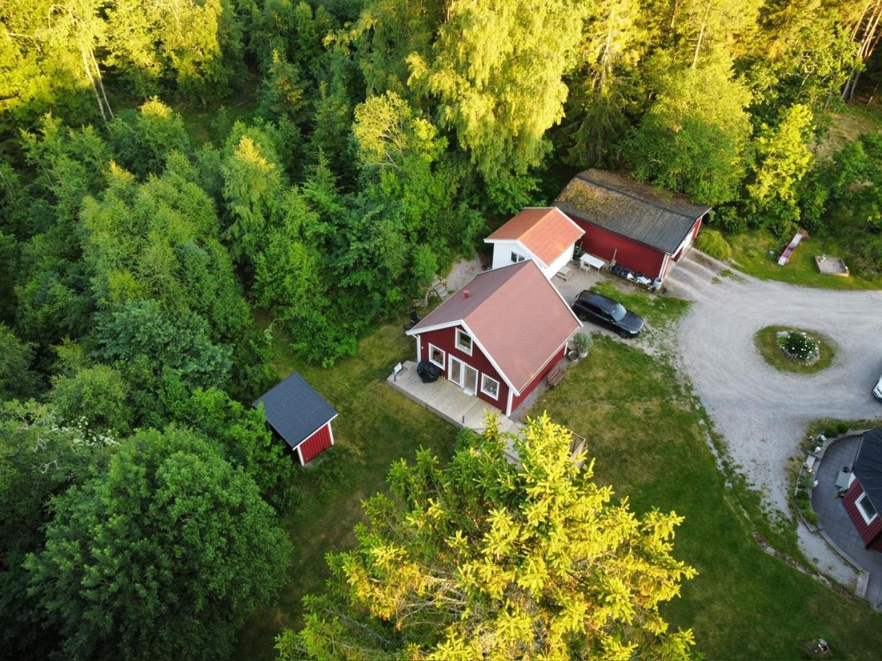 The Blomsholm Cabin - Load Your Electric Car Strömstad Eksteriør billede